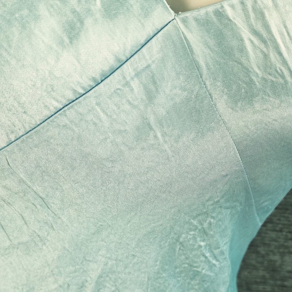 Vince V-neck Maxi Slip Dress Light Lagoon Beautiful Crinkle Satin Finish! - Picture 10 of 12